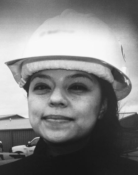 Erika in hardhat pic
